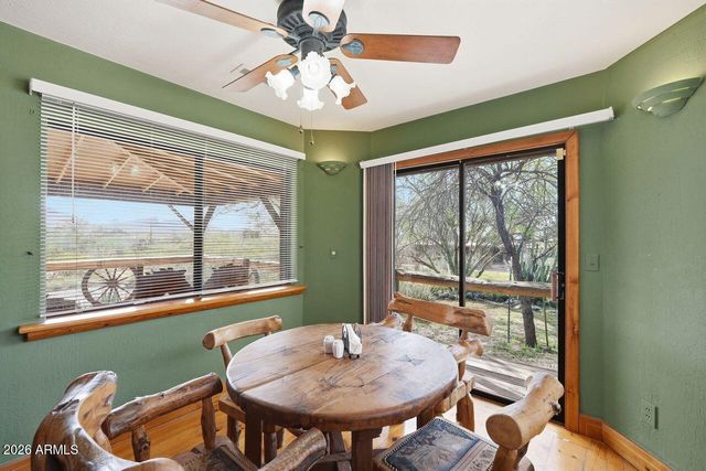 44040 N 7TH Avenue, New River, AZ 85087