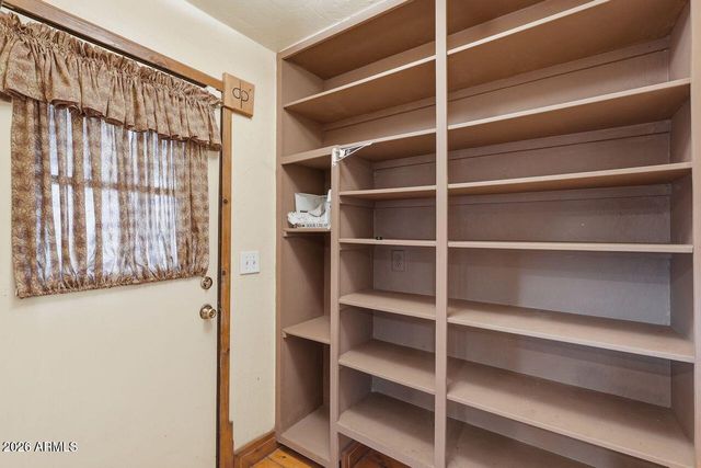 44040 N 7TH Avenue, New River, AZ 85087