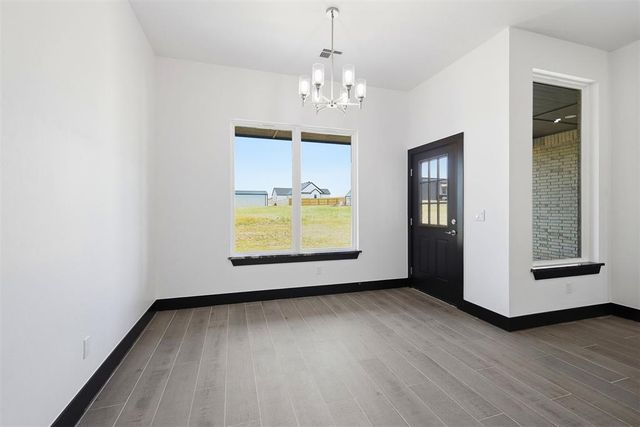 2436 Canyon Circle, Blanchard, OK 73010
