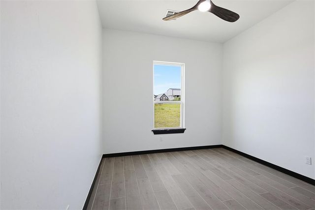 2436 Canyon Circle, Blanchard, OK 73010
