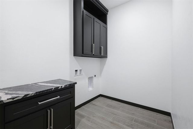2436 Canyon Circle, Blanchard, OK 73010