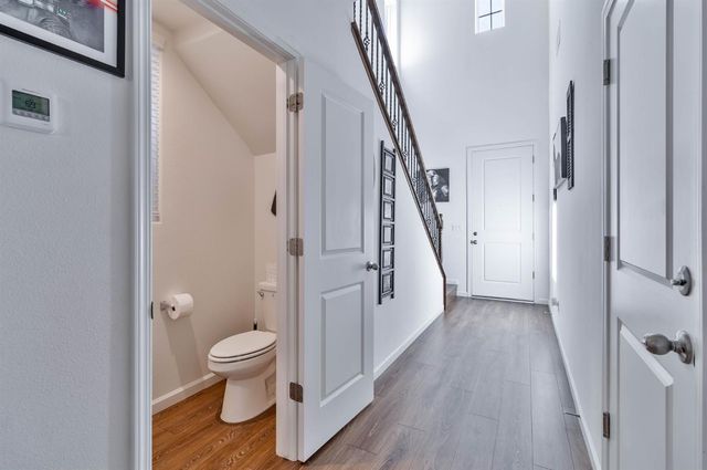 915 Winchell Way W, Madera, CA 93636