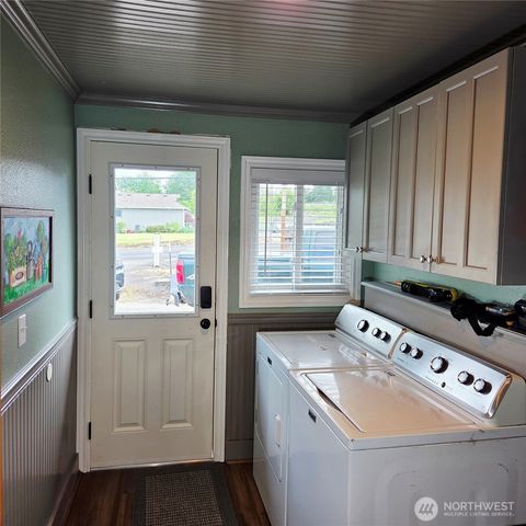 6919 90th Street E, Puyallup, WA 98371