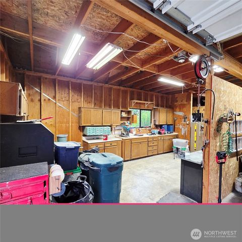6919 90th Street E, Puyallup, WA 98371