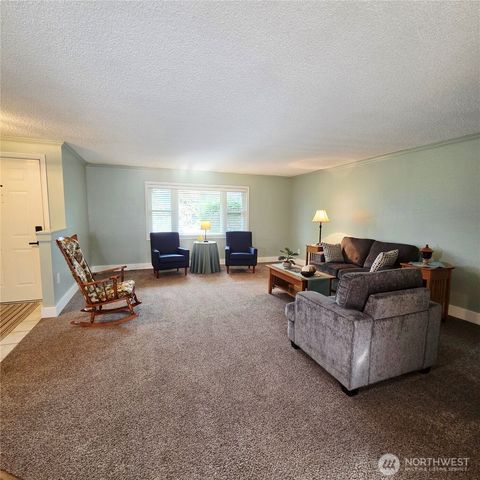 6919 90th Street E, Puyallup, WA 98371
