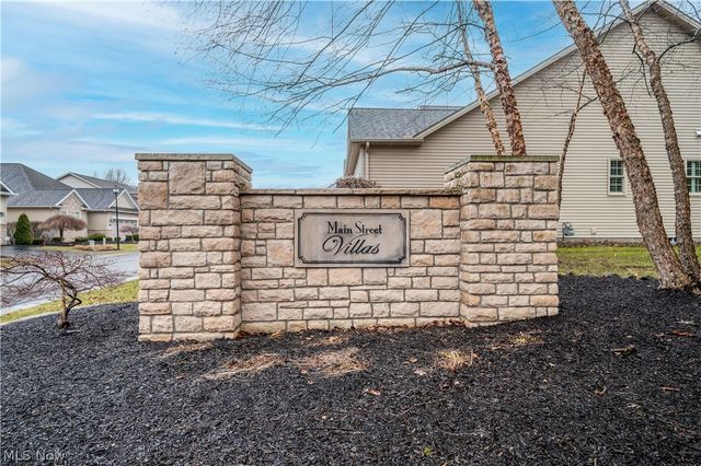 30 Barnstone Lane 18, Canfield, OH 44406