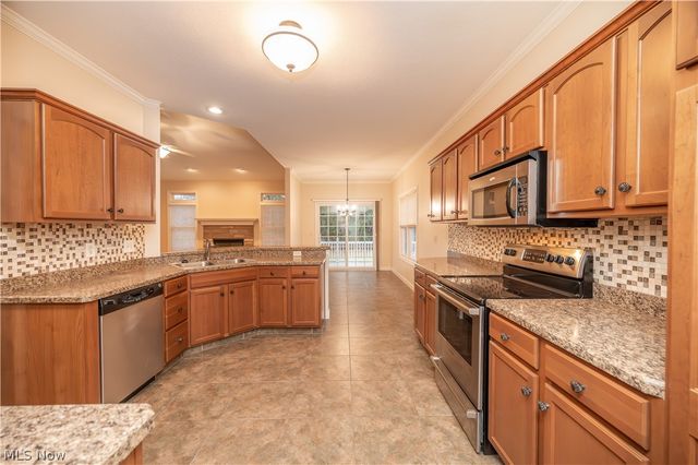 30 Barnstone Lane 18, Canfield, OH 44406