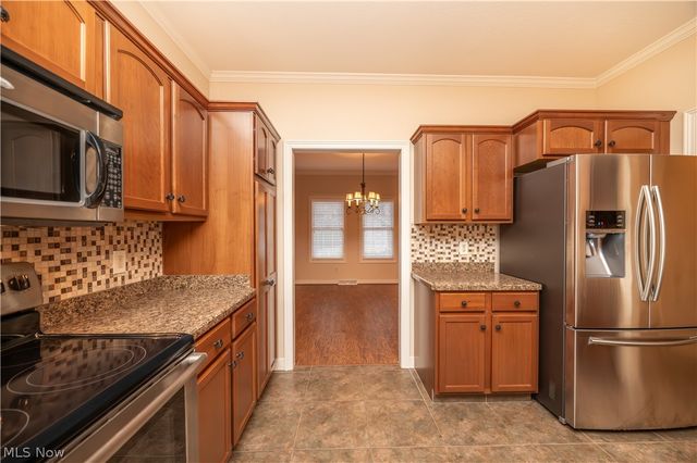 30 Barnstone Lane 18, Canfield, OH 44406