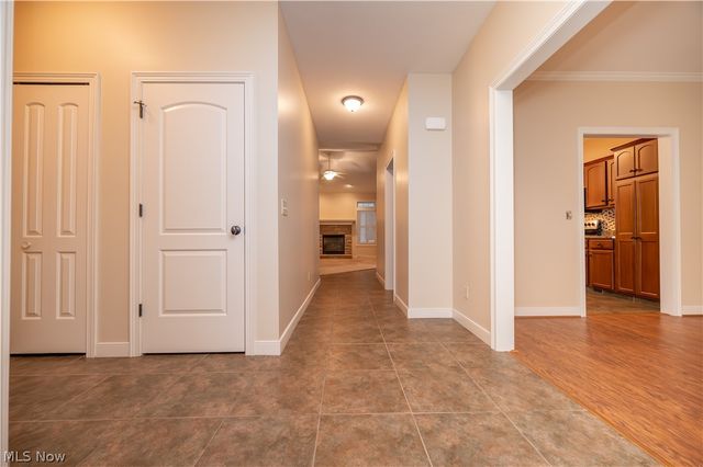 30 Barnstone Lane 18, Canfield, OH 44406