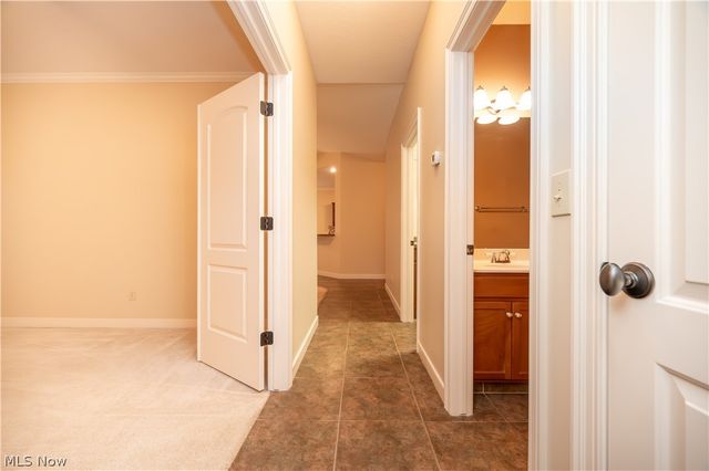 30 Barnstone Lane 18, Canfield, OH 44406