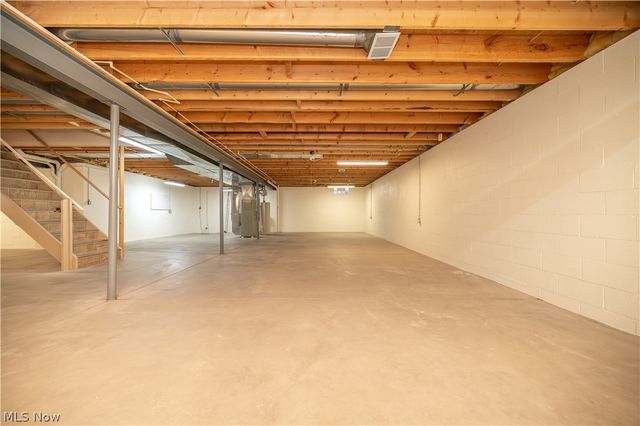 30 Barnstone Lane 18, Canfield, OH 44406