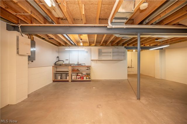 30 Barnstone Lane 18, Canfield, OH 44406