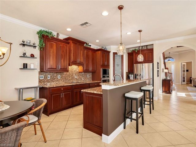 19618 Maddelena CIR, Estero, FL 33967