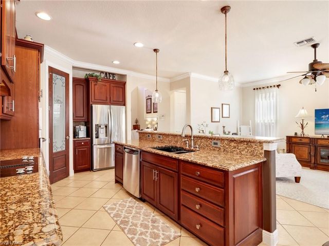 19618 Maddelena CIR, Estero, FL 33967