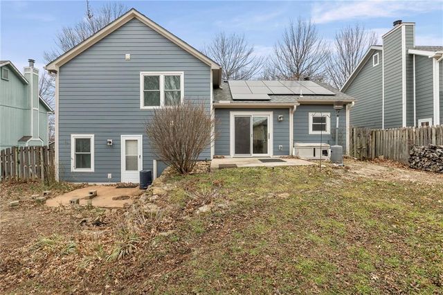 2912 Lankford Drive, Lawrence, KS 66046