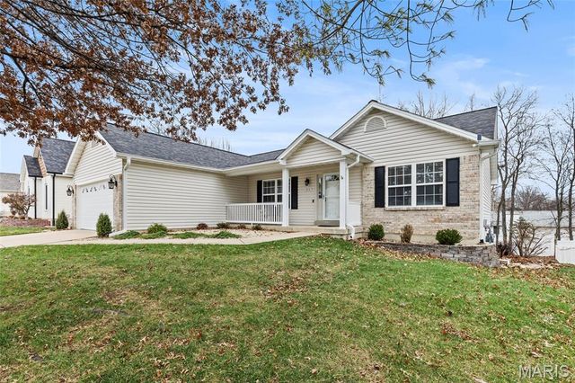 215 Highland Meadows Drive, Wentzville, MO 63385