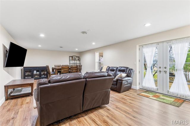 215 Highland Meadows Drive, Wentzville, MO 63385