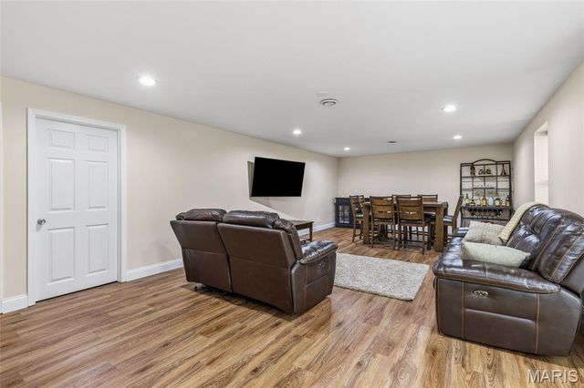 215 Highland Meadows Drive, Wentzville, MO 63385