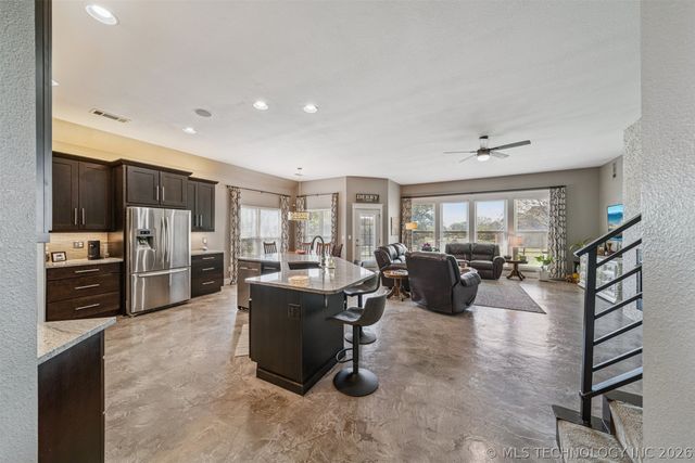 13820 E 93rd Circle North, Owasso, OK 74055