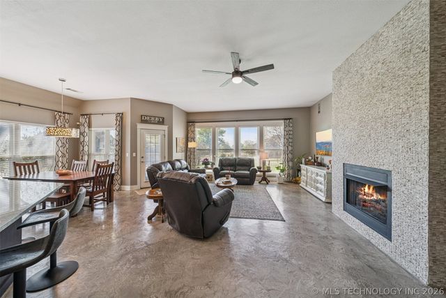 13820 E 93rd Circle North, Owasso, OK 74055