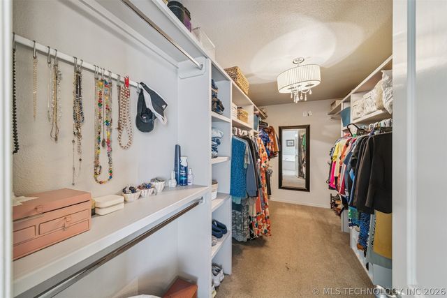 13820 E 93rd Circle North, Owasso, OK 74055