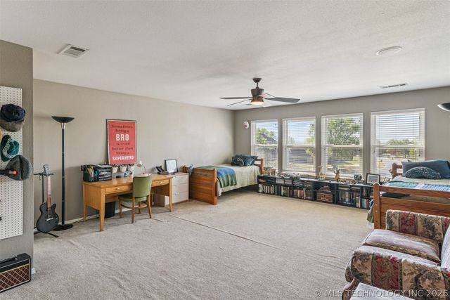 13820 E 93rd Circle North, Owasso, OK 74055