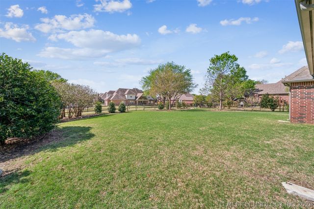 13820 E 93rd Circle North, Owasso, OK 74055