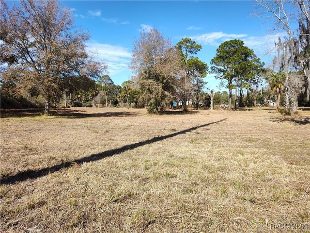 6911 W Grover Cleveland Boulevard, Homosassa, FL 34446