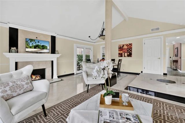 4181 Avenida Madrid, Cypress, CA 90630