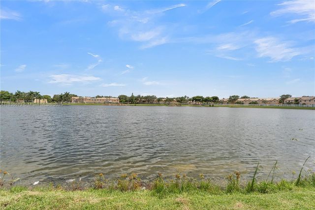 8560 N Sherman Cir 208, Miramar, FL 33025