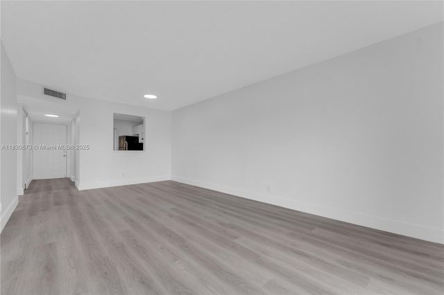 8560 N Sherman Cir 208, Miramar, FL 33025