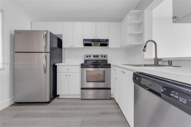 8560 N Sherman Cir 208, Miramar, FL 33025