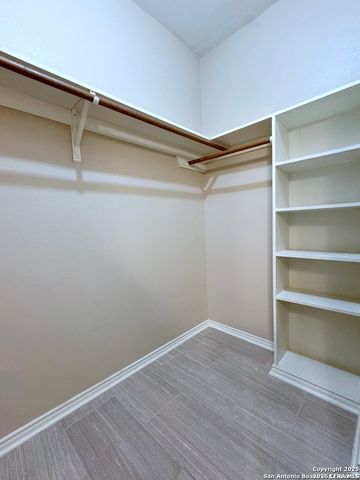 11839 Parliament St Apt 1822, San Antonio, TX 78216