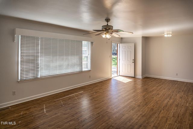 404 Dyer Circle, Greeneville, TN 37745
