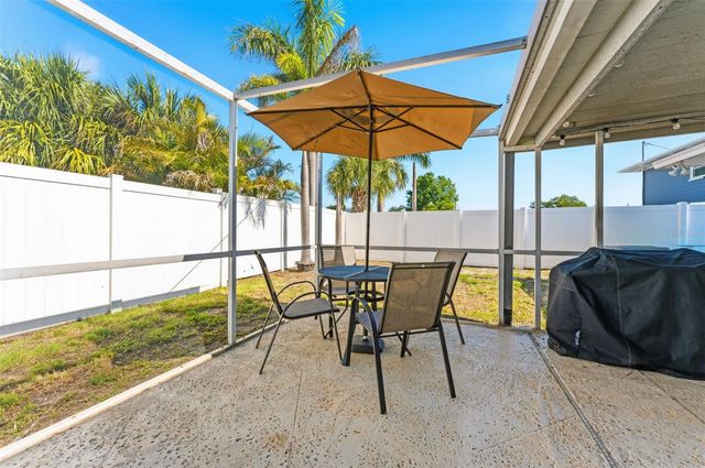 4810 ARROWWOOD DRIVE, Tampa, FL 33615