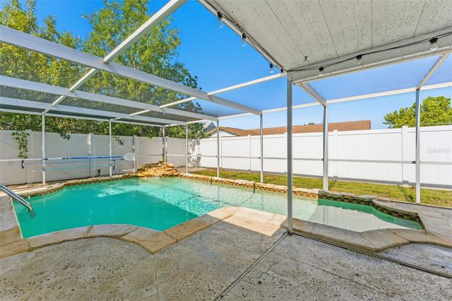 4810 ARROWWOOD DRIVE, Tampa, FL 33615