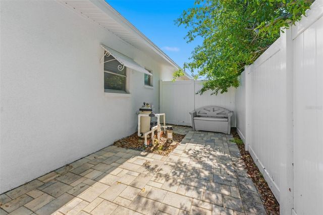 4810 ARROWWOOD DRIVE, Tampa, FL 33615