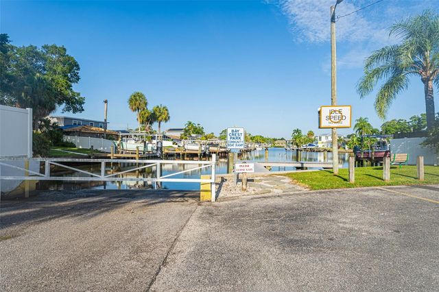 4810 ARROWWOOD DRIVE, Tampa, FL 33615