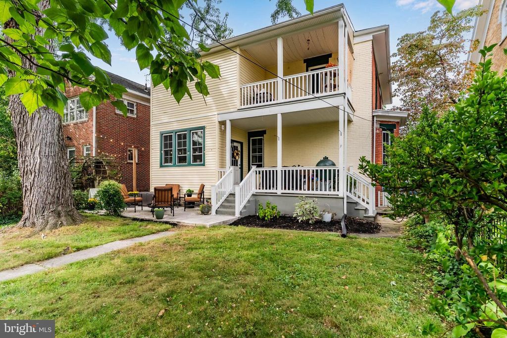 412 W SOUTH ST, Carlisle, PA 17013