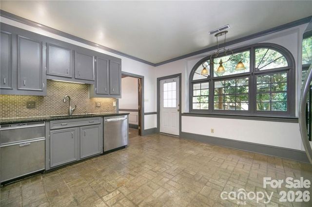 9124 S Providence Road, Waxhaw, NC 28173