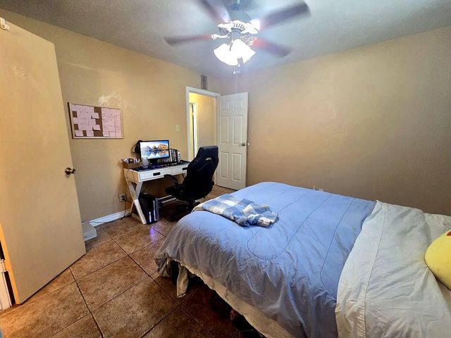 3000 2nd Avenue N, Texas City, TX 77590