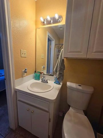 3000 2nd Avenue N, Texas City, TX 77590