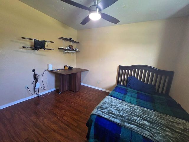 3000 2nd Avenue N, Texas City, TX 77590