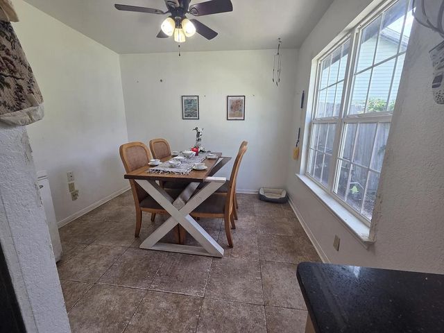 3000 2nd Avenue N, Texas City, TX 77590