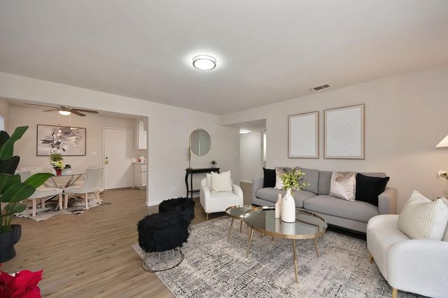 7559 Amherst St, Sacramento, CA 95822