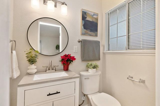 7559 Amherst St, Sacramento, CA 95822