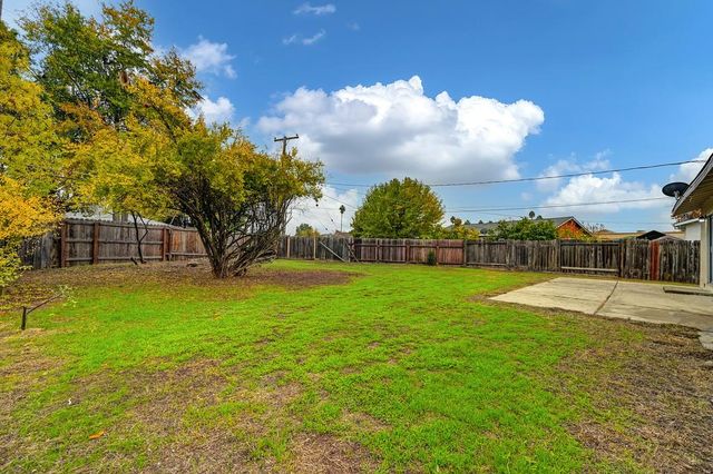 7559 Amherst St, Sacramento, CA 95822