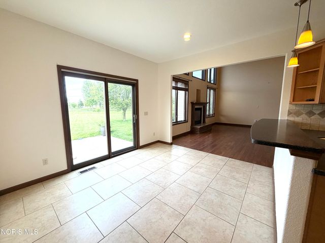 7939 N Woodbridge Road, Monclova, OH 43542