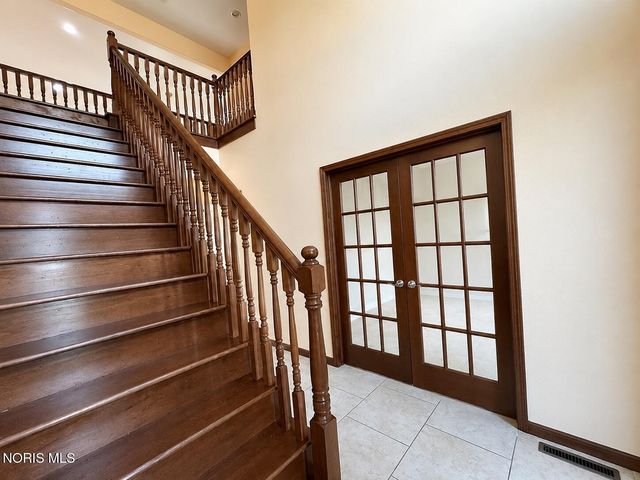7939 N Woodbridge Road, Monclova, OH 43542