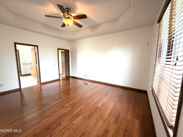 7939 N Woodbridge Road, Monclova, OH 43542